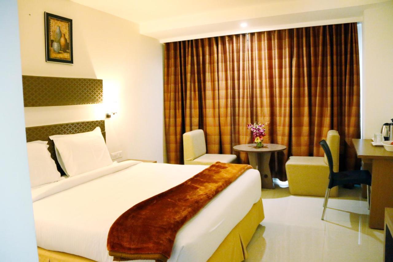 Hotel Sitara Grand Miyapur Hyderabad Exterior foto